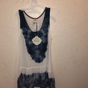 Knox rose tank top. Crochet and ruffled bottom